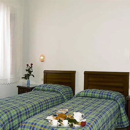 מלון Verena Dependance Savoia & Campana